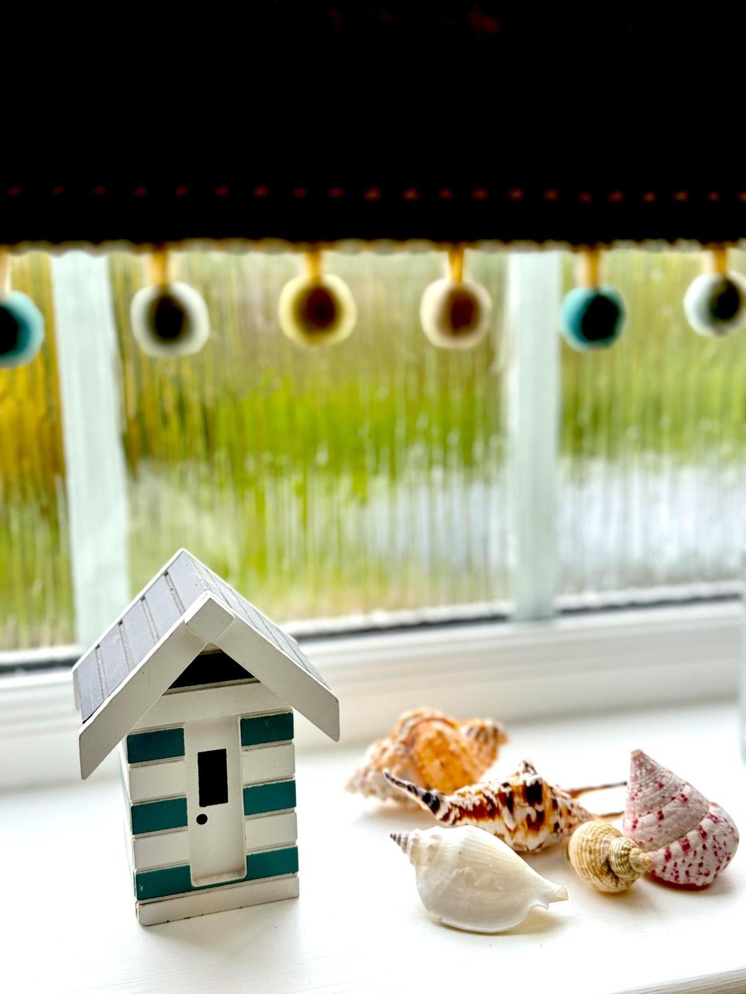 'Bramley Fall Cottage' ' On Site Ev Point - Attached Cottage,3 Separate Bedrooms -1 On Ground Level, Sleeps 6, 2 Bathrooms, Sandy Wittering Beach 8Min Drive, Rural Location, Child Friendly, Small Breed Dog Friendly, Private Parking Chichester Exteriör bild